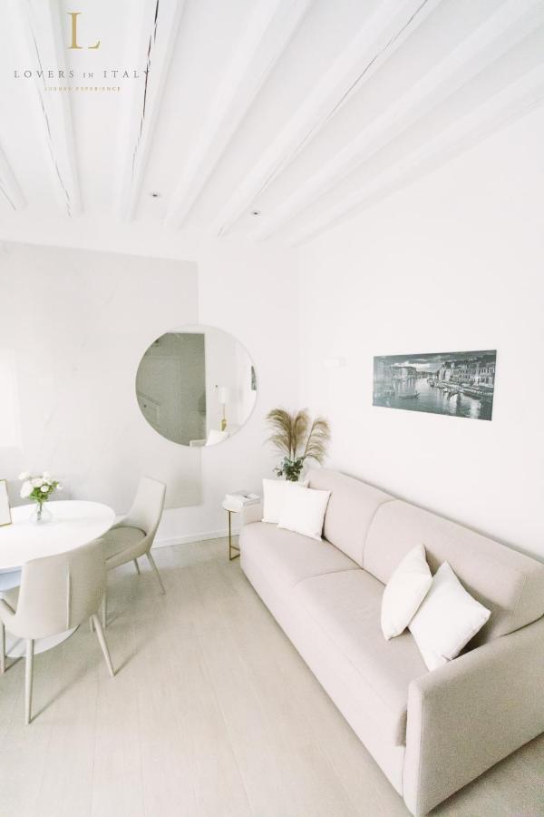 Loversinitaly Romantic Apartments - Altana And Jacuzzi Venedig Exterior foto