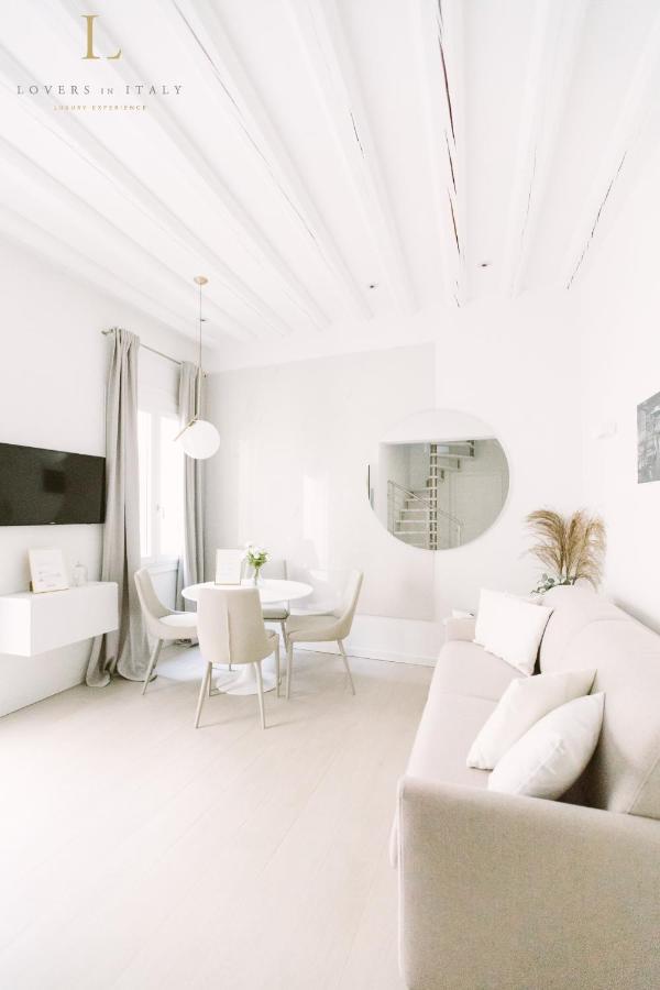Loversinitaly Romantic Apartments - Altana And Jacuzzi Venedig Exterior foto