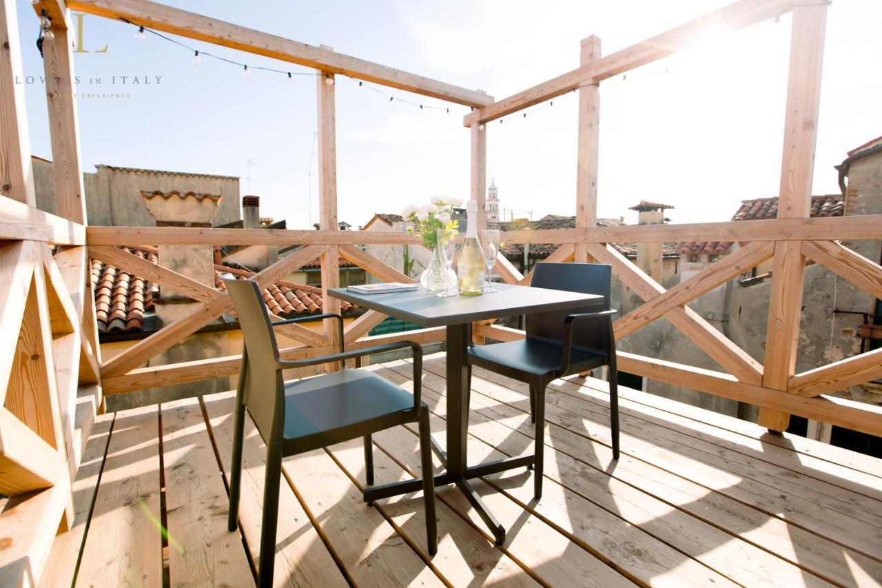 Loversinitaly Romantic Apartments - Altana And Jacuzzi Venedig Exterior foto